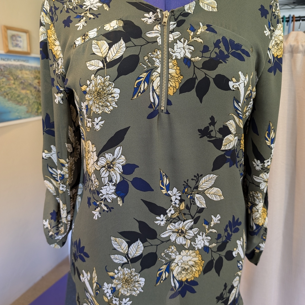 Rue 21 Women's Blouse